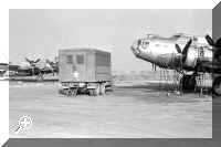 Mike's Mobile Workshop, working on B17's - Flying Fortresses at an airbase > Simply click to enlarge... then use the [Back] button to return